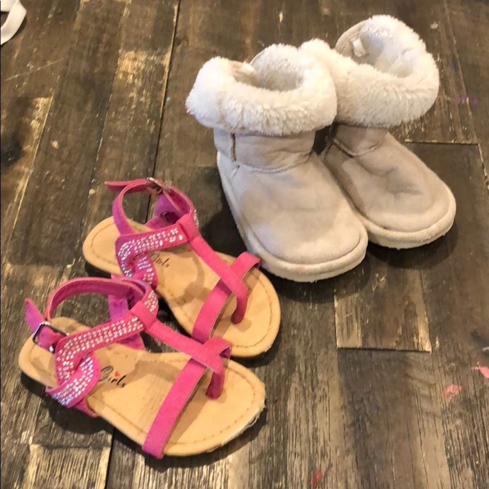 Sandals And Mini Boots lot